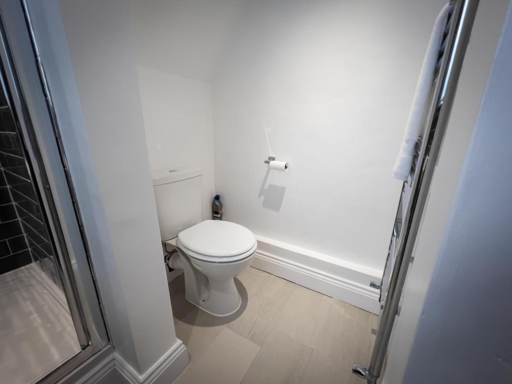 Newly Refurbished 6 Person En-suite Tyne & Wear Newcastle Upon Tyne Apartment