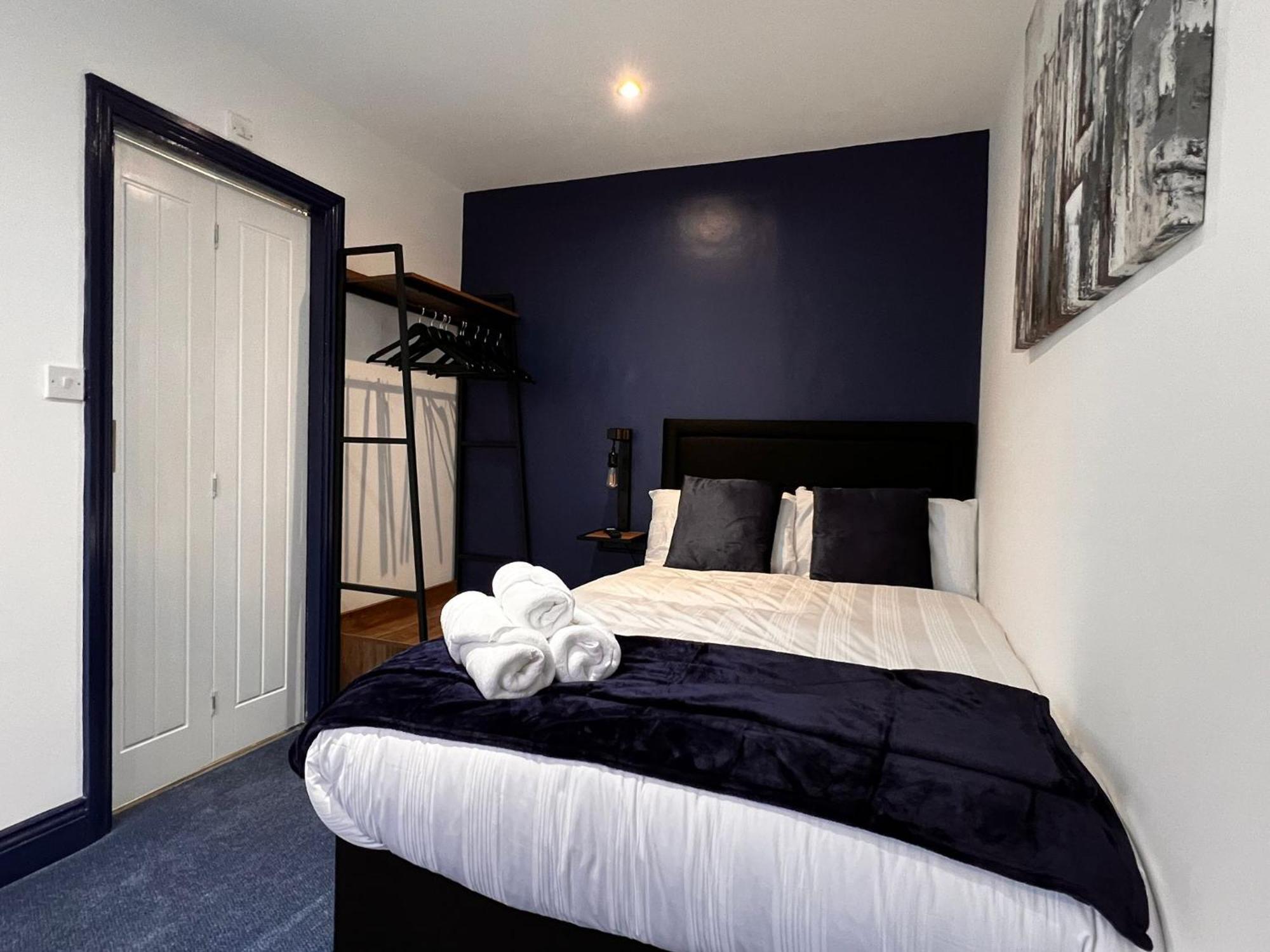 Newly Refurbished 6 Person En-suite Tyne & Wear Newcastle Upon Tyne Apartment