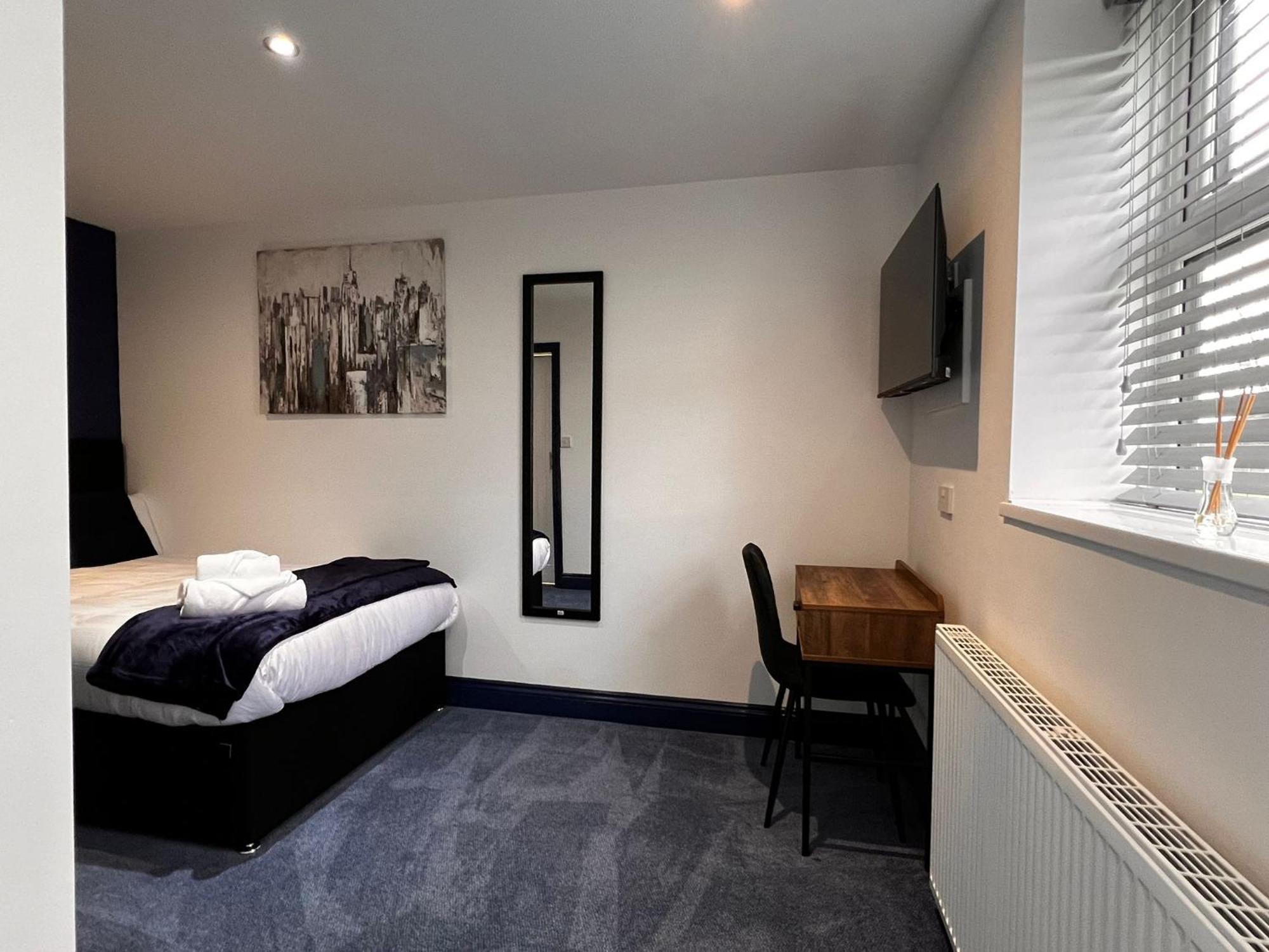 Newly Refurbished 6 Person En-suite Tyne & Wear Newcastle Upon Tyne