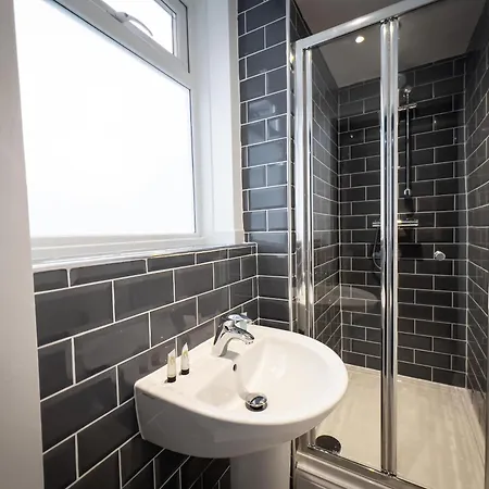 Newly Refurbished 6 Person En-Suite Apartment Tyne & Wear Newcastle Upon Tyne Killingworth Exterior photo